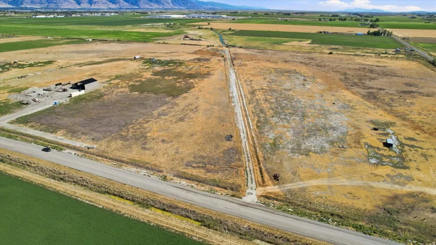5899 W 4000 N, Corinne, Utah 84307
