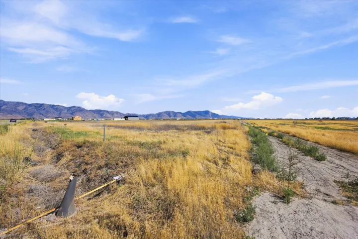 5899 W 4000 N, Corinne, Utah 84307