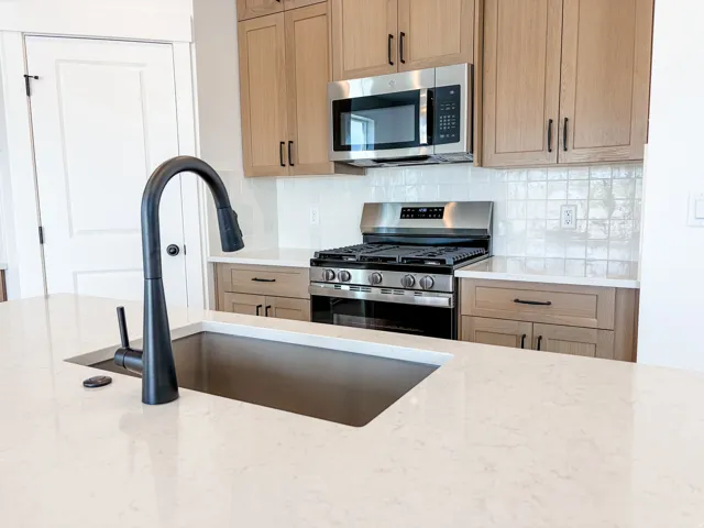 1769 W Rivergate Dr #204, Logan, Utah 84321
