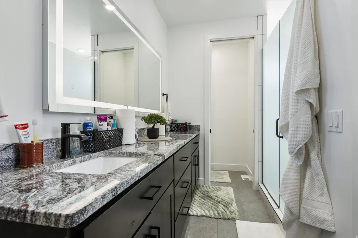 2nd Floor Bathroom