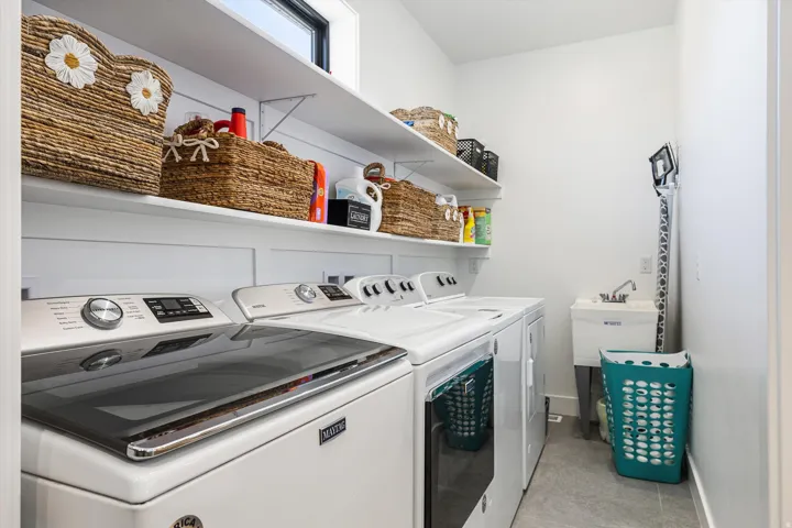 2nd Floor Laundry