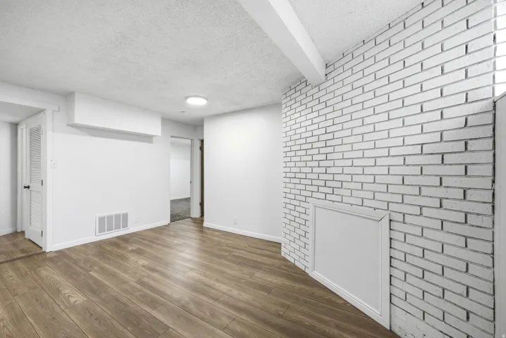 6272 S 400 E, Murray, Utah 84107