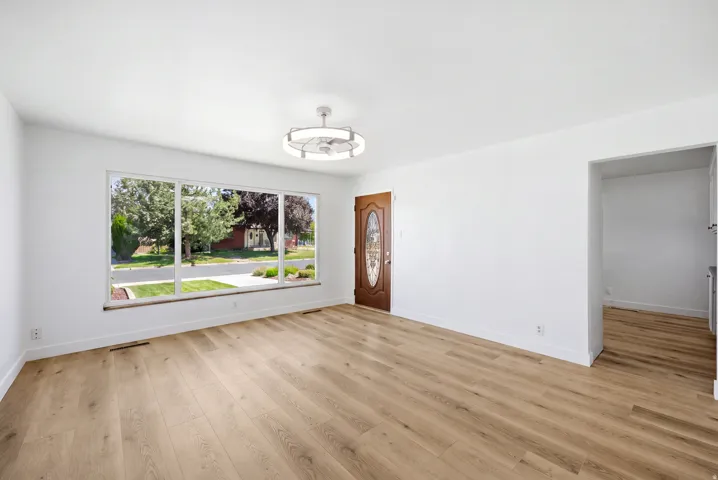 6272 S 400 E, Murray, Utah 84107
