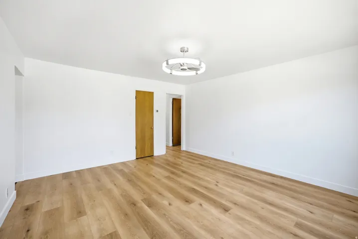 6272 S 400 E, Murray, Utah 84107