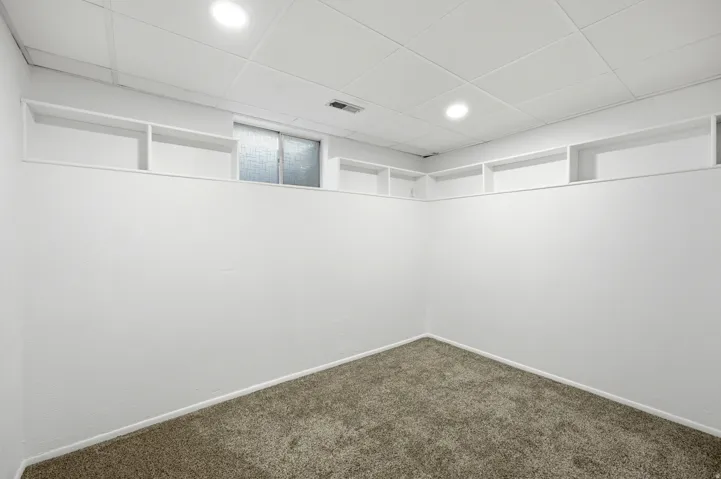 6272 S 400 E, Murray, Utah 84107