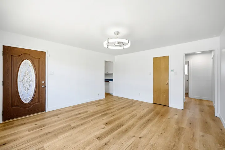 6272 S 400 E, Murray, Utah 84107