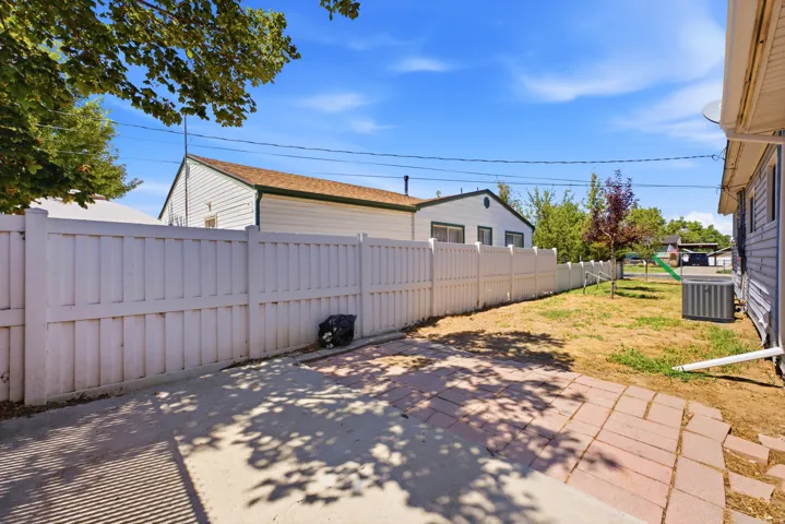 6272 S 400 E, Murray, Utah 84107
