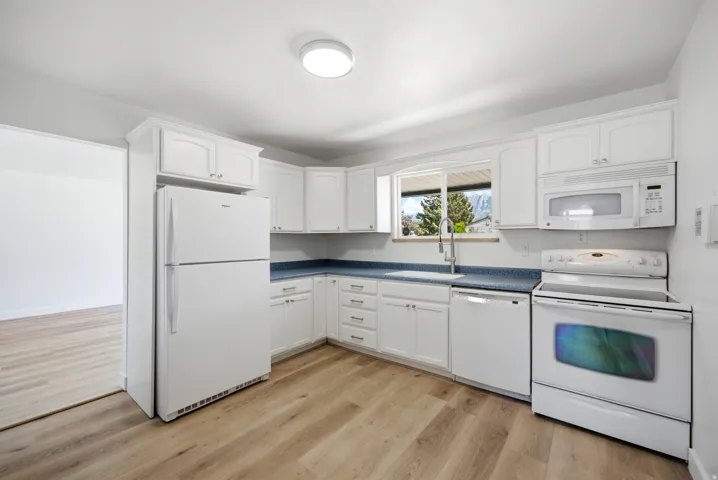 6272 S 400 E, Murray, Utah 84107