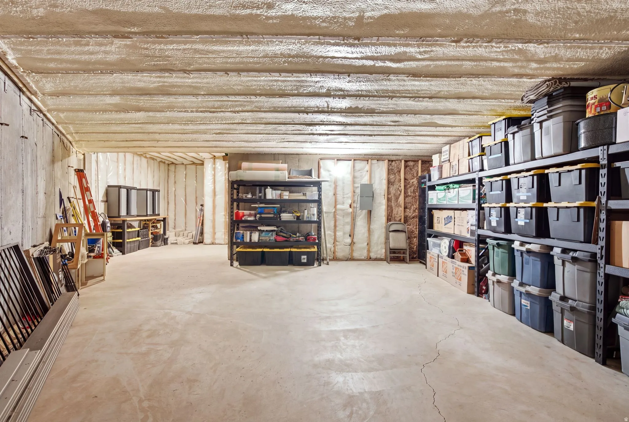 800 sq ft Unfinished Storage