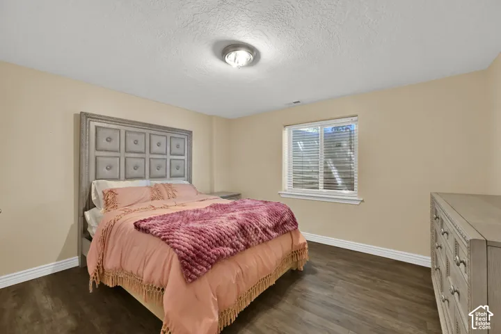Recessed window with white blinds, LVP flooring,
