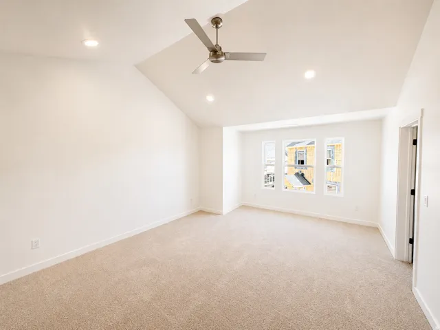 Photos from a previously built home of the same floorplan, colors and selections may vary