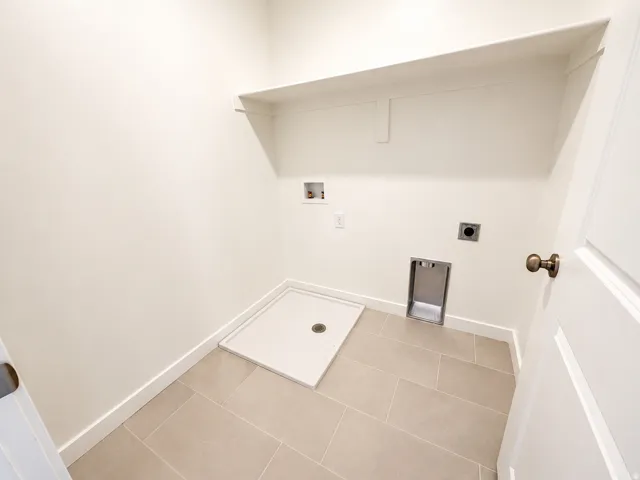 Photos from a previously built home of the same floorplan, colors and selections may vary