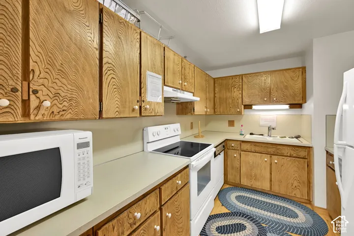 Clubhouse kitchen