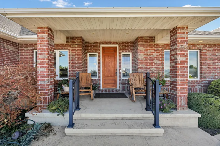 770 Eagleview Dr, Providence, Utah 84332