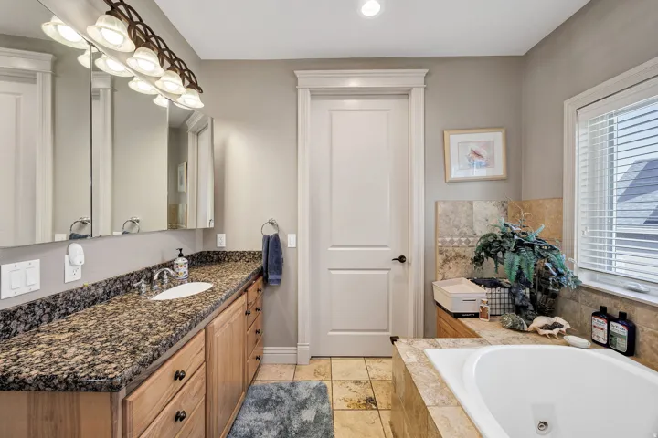 770 Eagleview Dr, Providence, Utah 84332