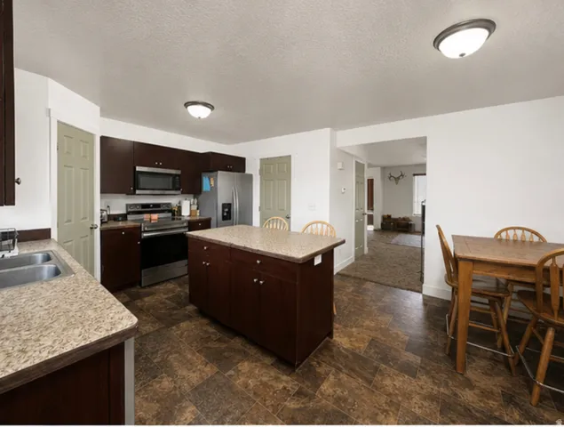 471 N Cottonwood Cir, Roosevelt, Utah 84066