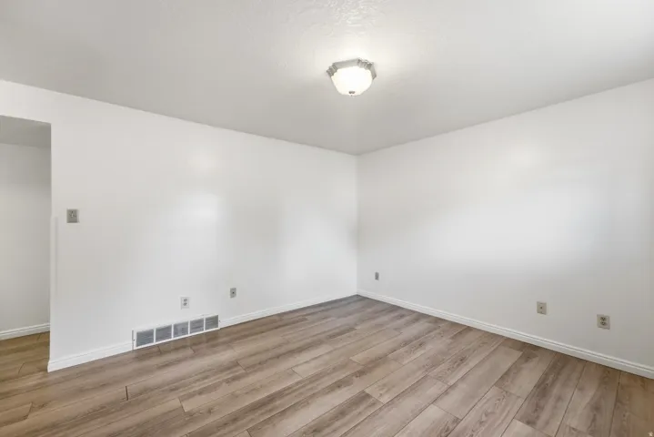 620 E 950 S, Clearfield, Utah 84015