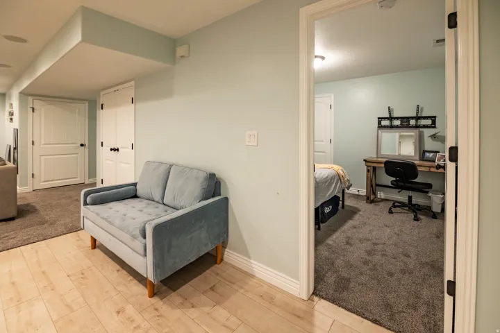 Wood-finish flooring with light wall tones