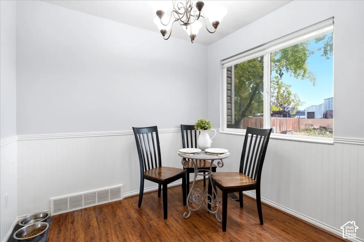 dining space. room for a much later table.