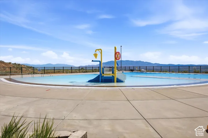 HOA pool