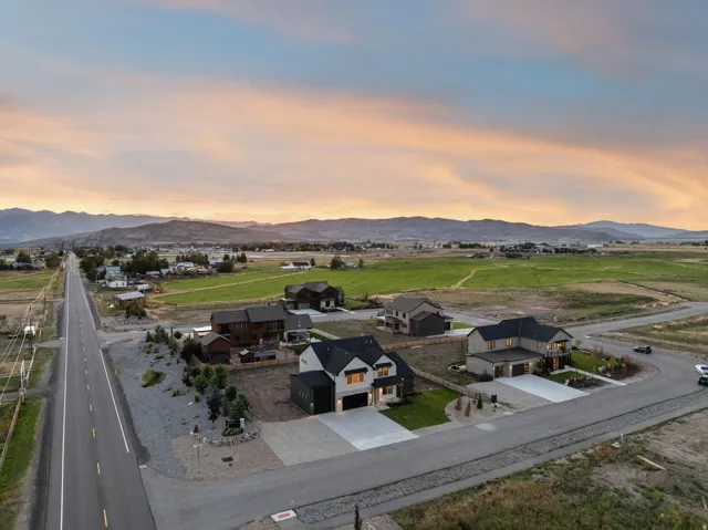 Scenic mountain backdrop with developed residential properties