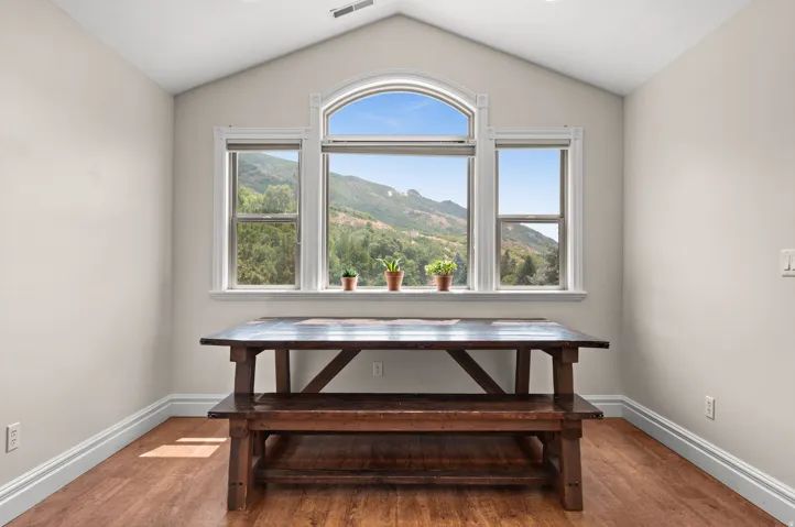 3203 E Fernwood Dr, Layton, Utah 84040