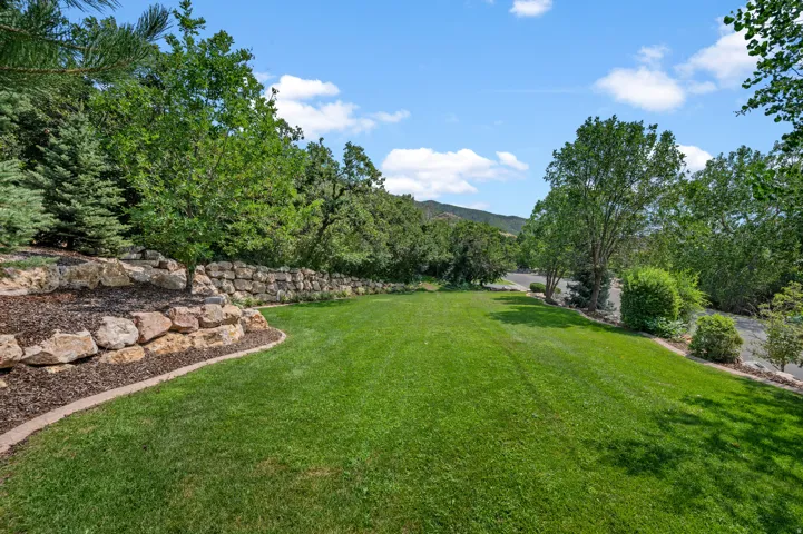 3203 E Fernwood Dr, Layton, Utah 84040