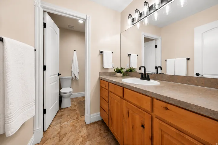3203 E Fernwood Dr, Layton, Utah 84040