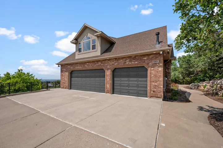 3203 E Fernwood Dr, Layton, Utah 84040