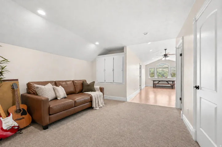 3203 E Fernwood Dr, Layton, Utah 84040