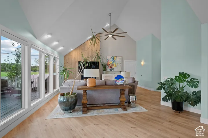Vaulted ceiling with exposed wood-finish accent wall