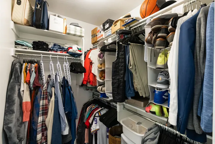 Integrated shelving with multiple storage levels