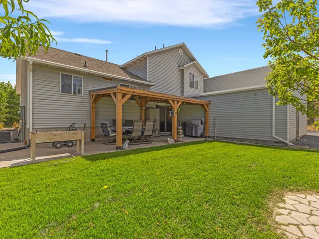 1422 W Quail Ridge Rd, Riverton, Utah 84065