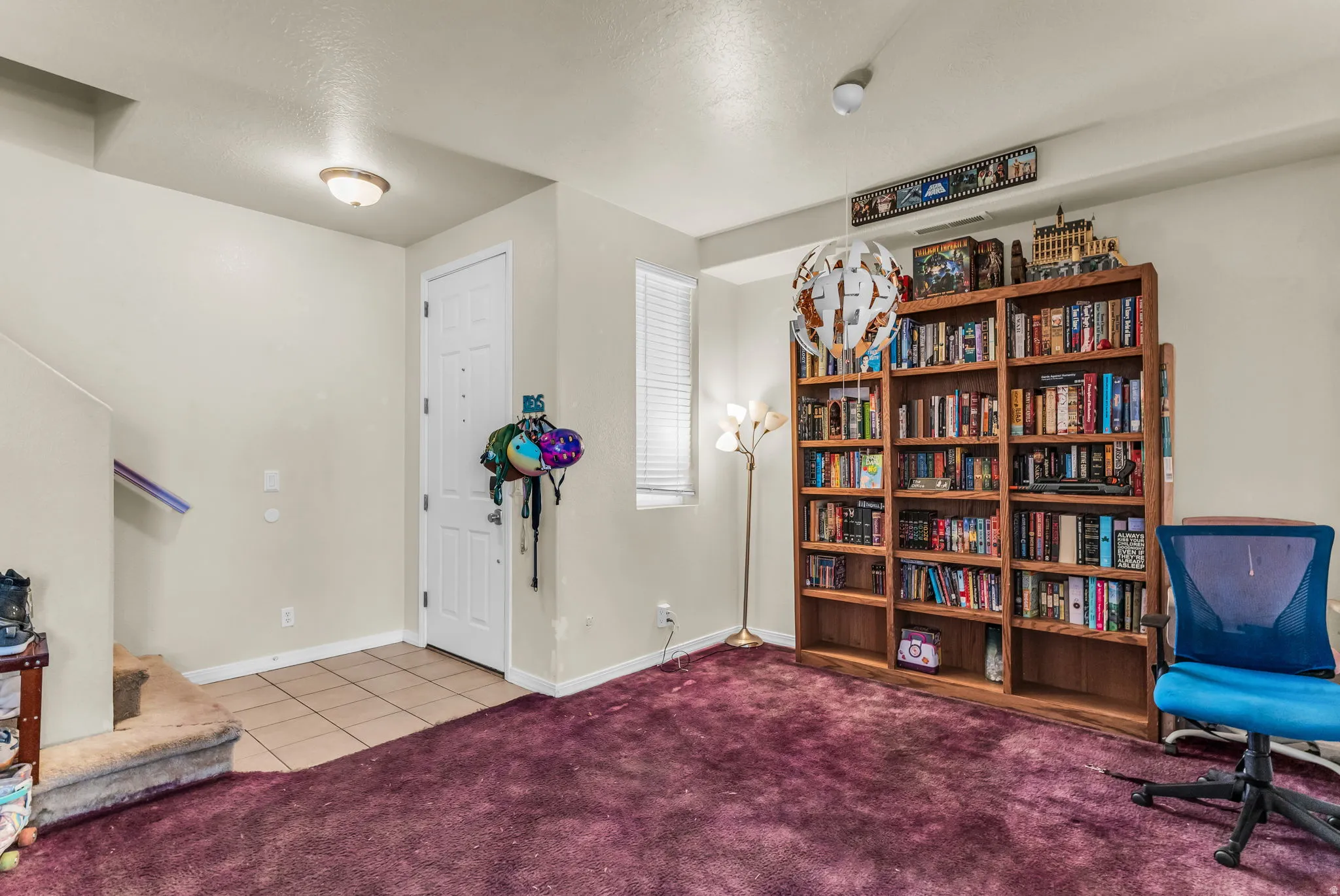 Recessed lighting and ceiling-mounted fixture