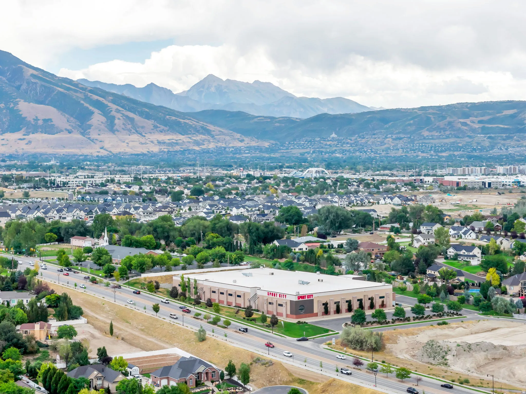Convenient access to freeways, shopping, recreation, and dining, in the heart of the Salt Lake Valley.