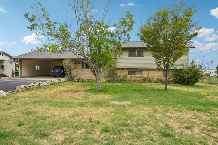5878 S 5100 W, Hooper, Utah 84315