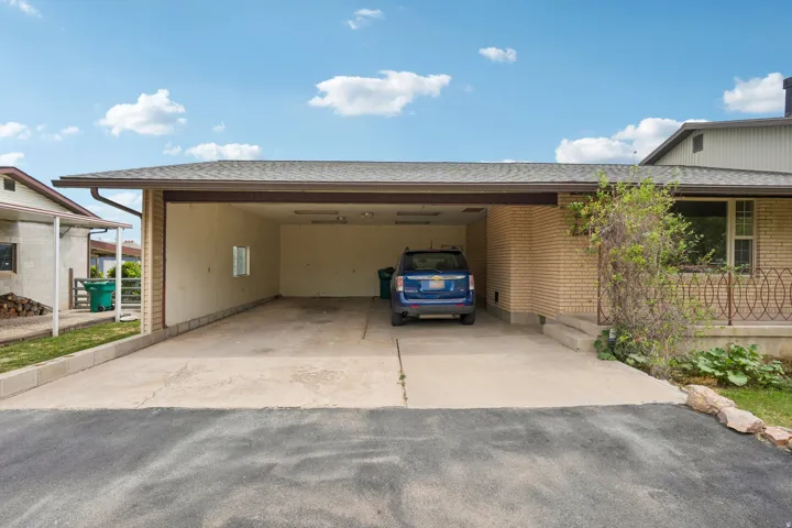 5878 S 5100 W, Hooper, Utah 84315