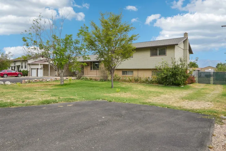 5878 S 5100 W, Hooper, Utah 84315
