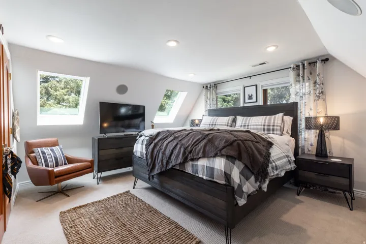 Sloped ceiling with recessed lighting