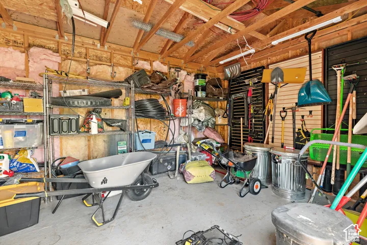 Landscape shed tools that stay