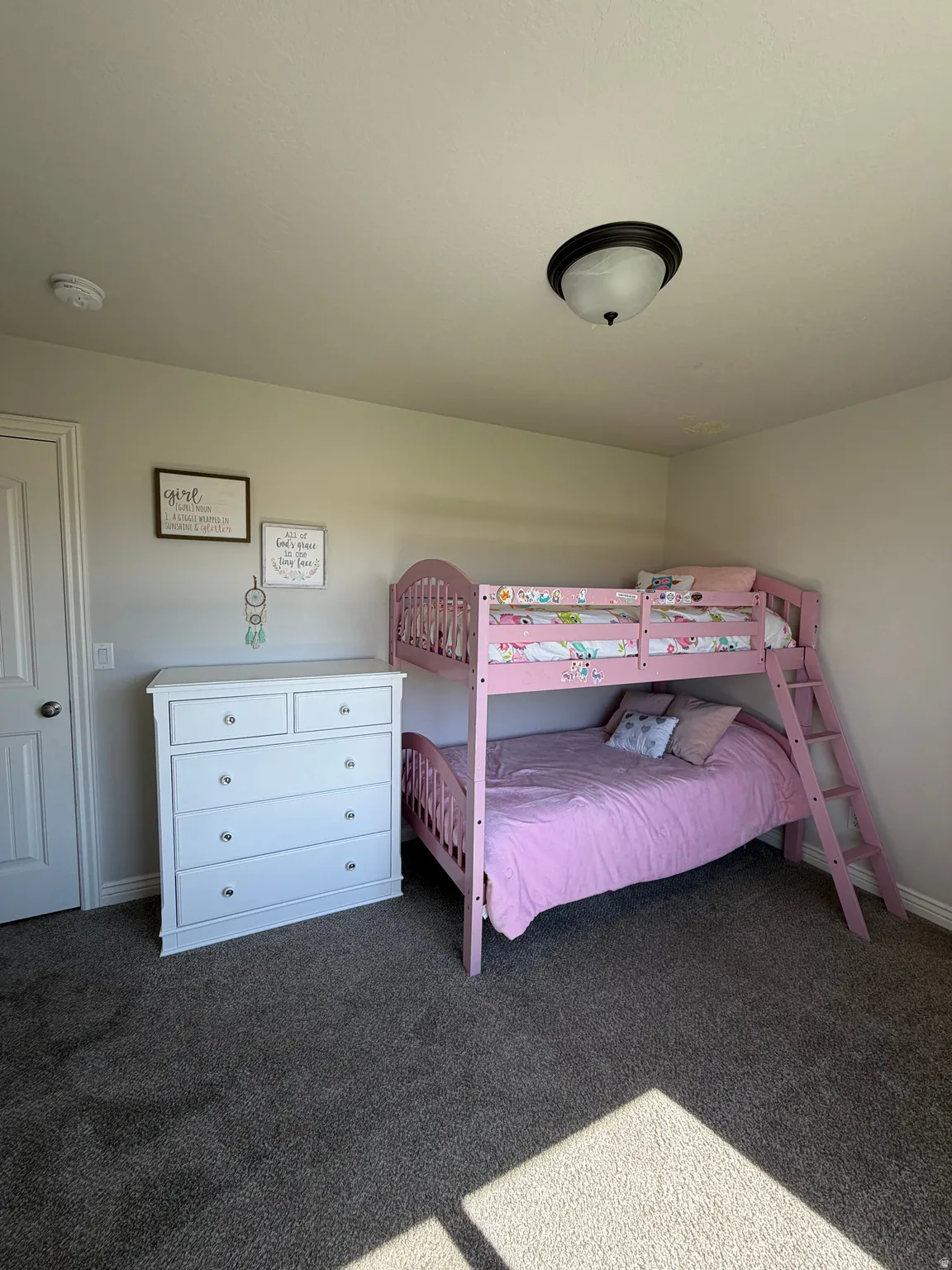 Bedroom 2: Plush carpet flooring