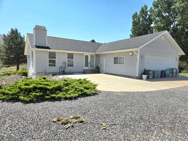 1155 W Henefer Rd, Henefer, Utah 84033