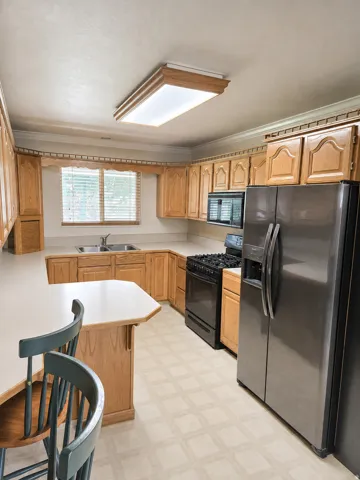 1155 W Henefer Rd, Henefer, Utah 84033