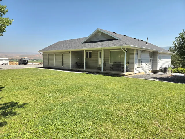 1155 W Henefer Rd, Henefer, Utah 84033