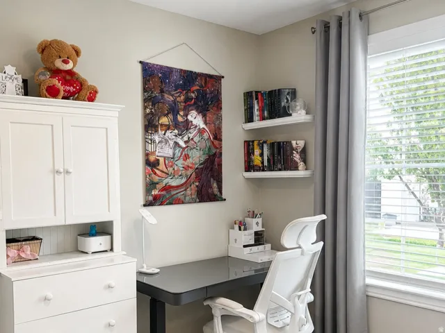 Recessed lighting with a ceiling fan, window with blinds and curtains, wall-mounted shelving, built-in cabinetry, and neutral-toned carpeting