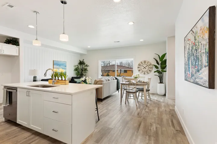1696 W 2730 S #236, Syracuse, Utah 84075