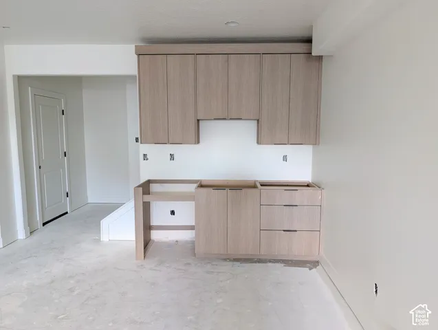 Basement wet bar