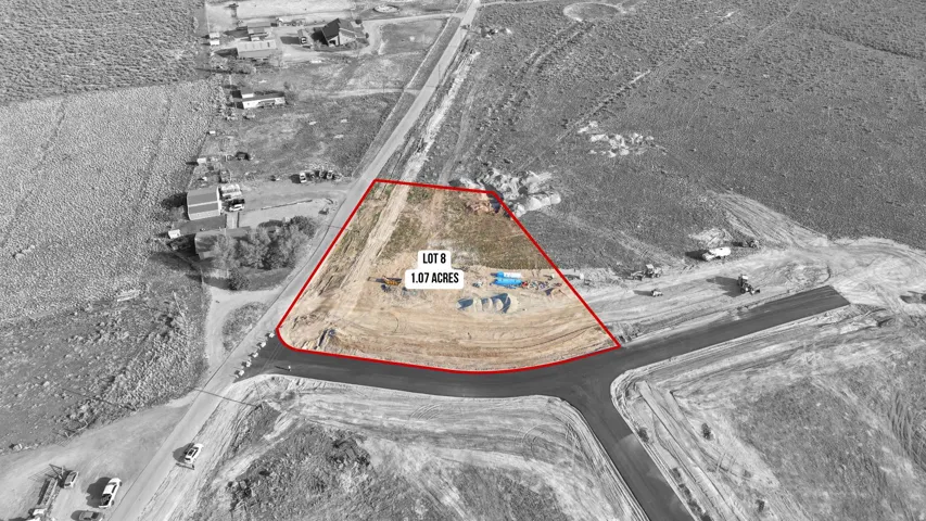 1.07-acre lot with clear boundaries, situated at a paved road intersection