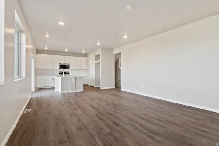 7102 N Cairns Way, Eagle Mountain, Utah 84005