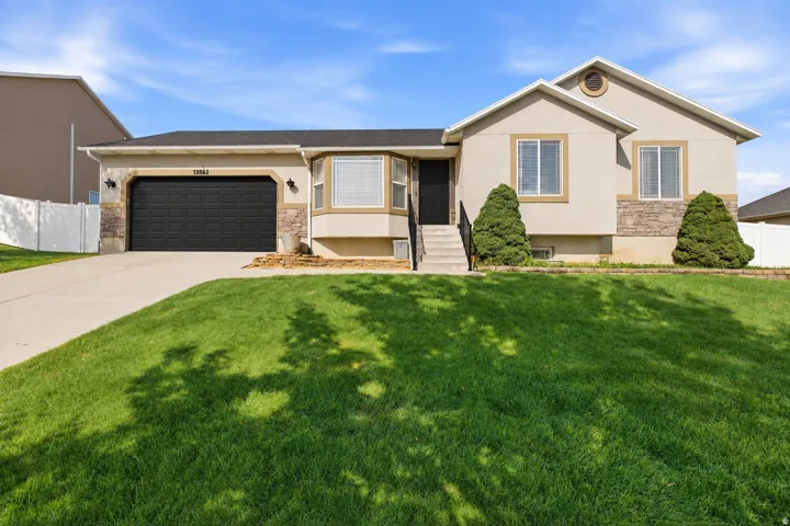 13562 S Rose Hill Dr, Riverton, Utah 84096
